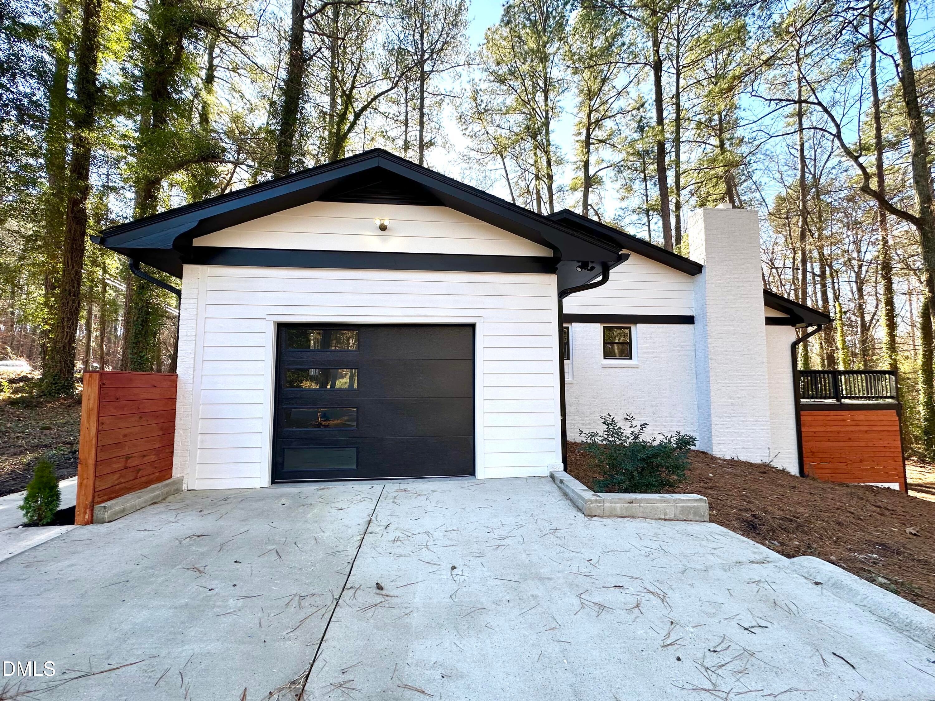 3903 Kelly Drive