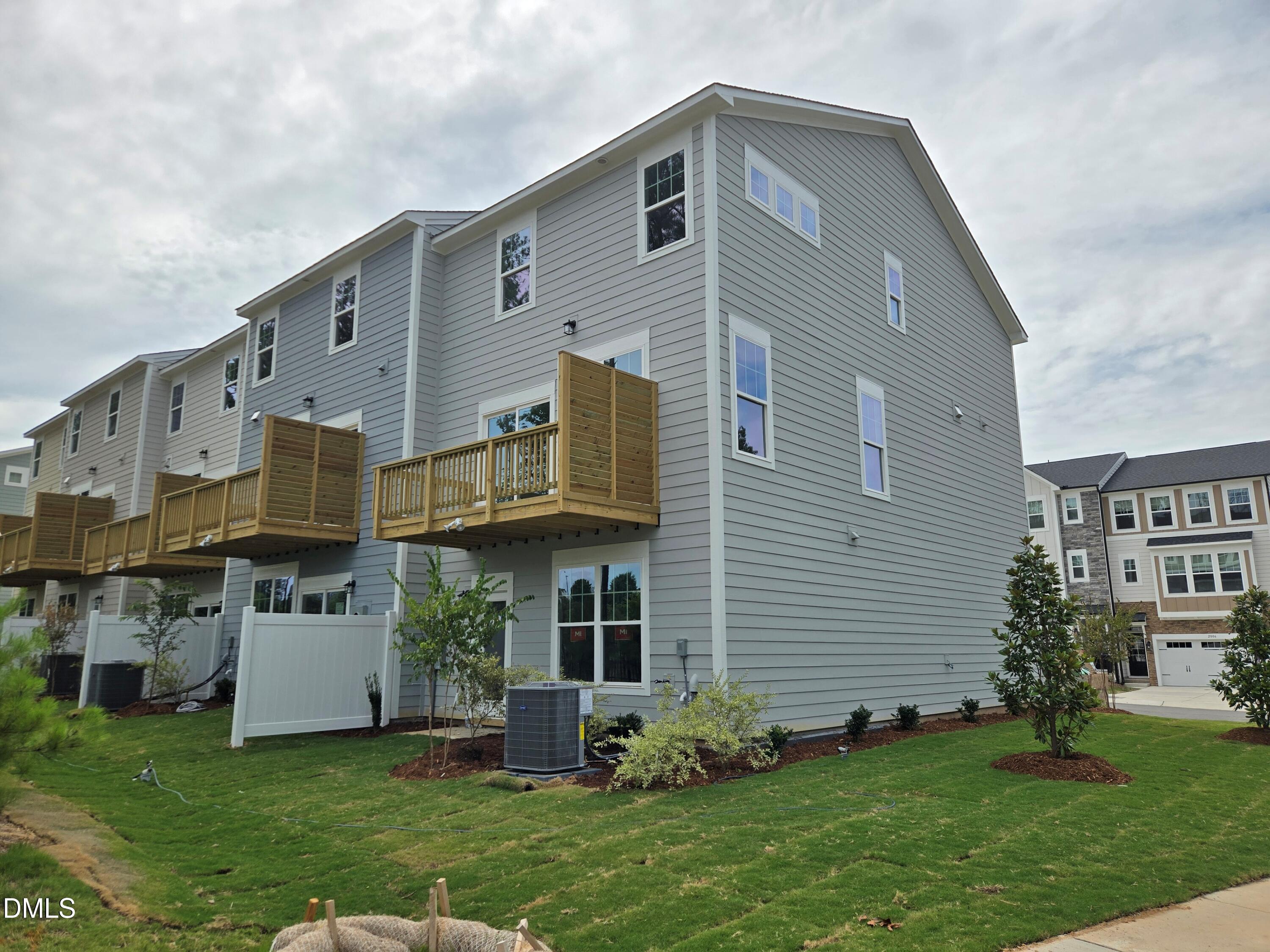 2005 Lambert Road 56