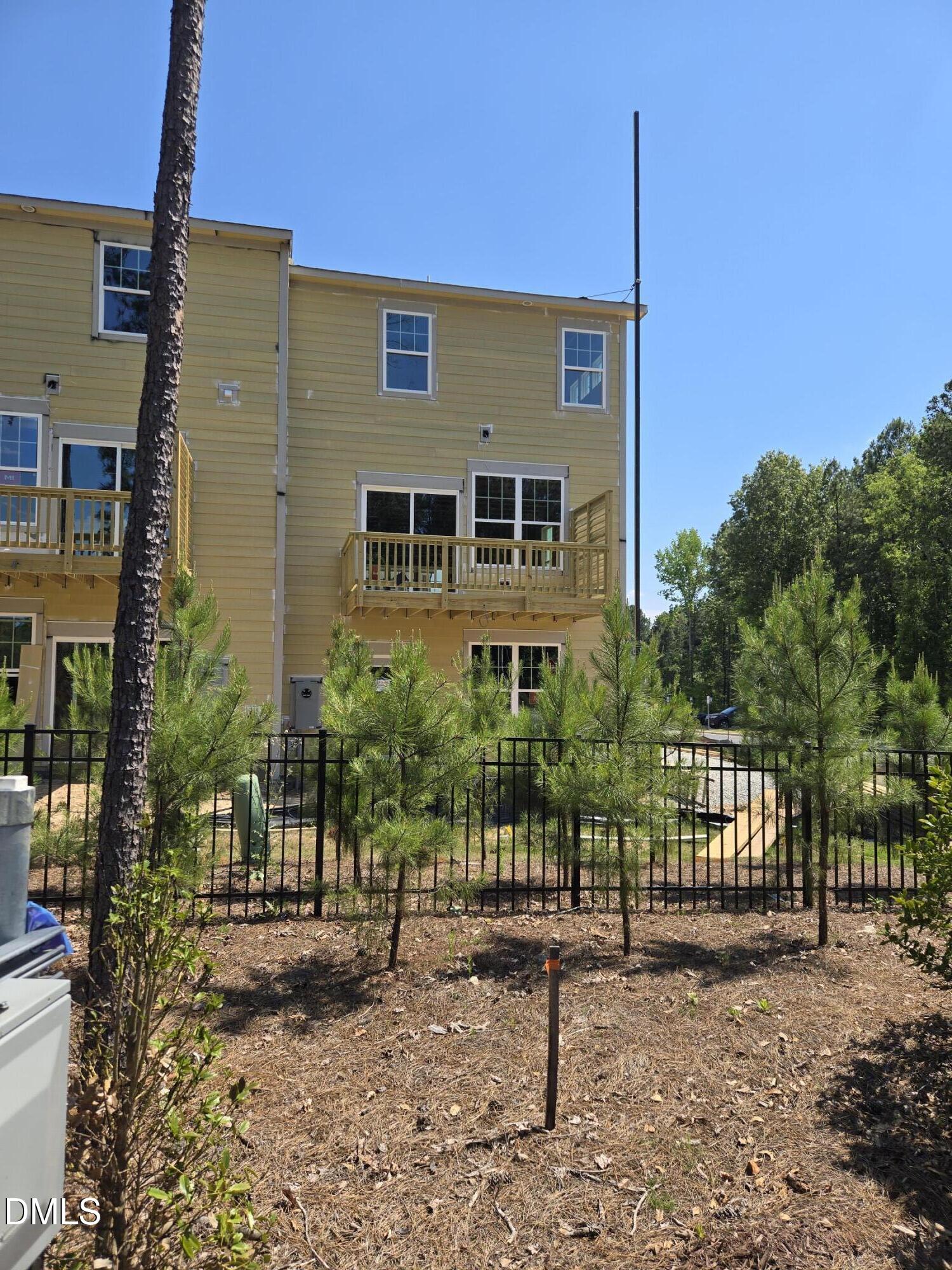 2005 Lambert Road 56