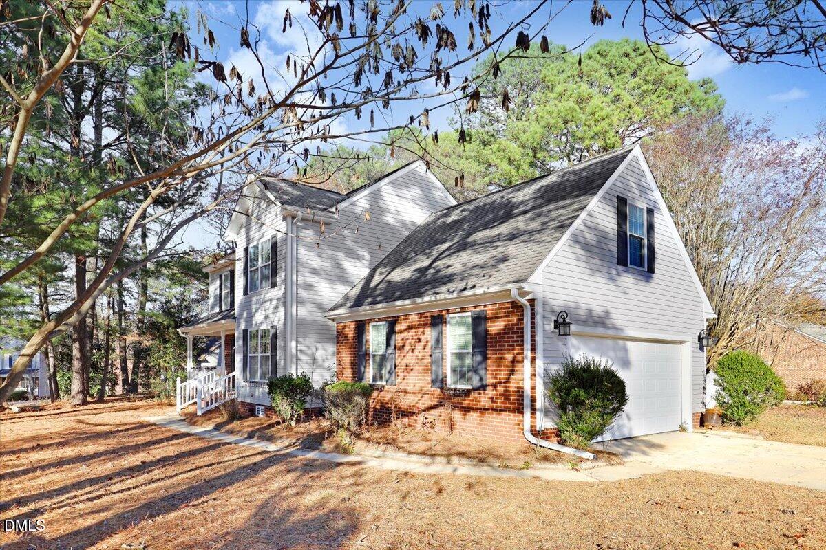 101 Oak Hollow Court