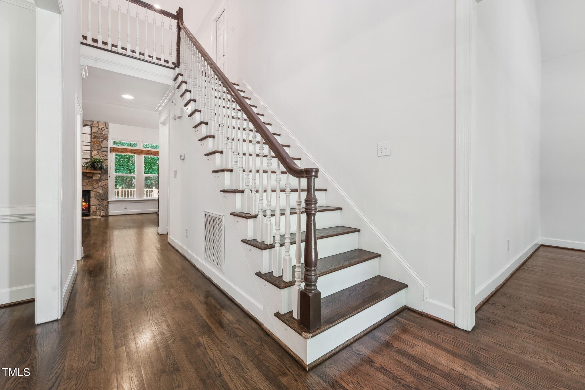 2709 Penfold Lane