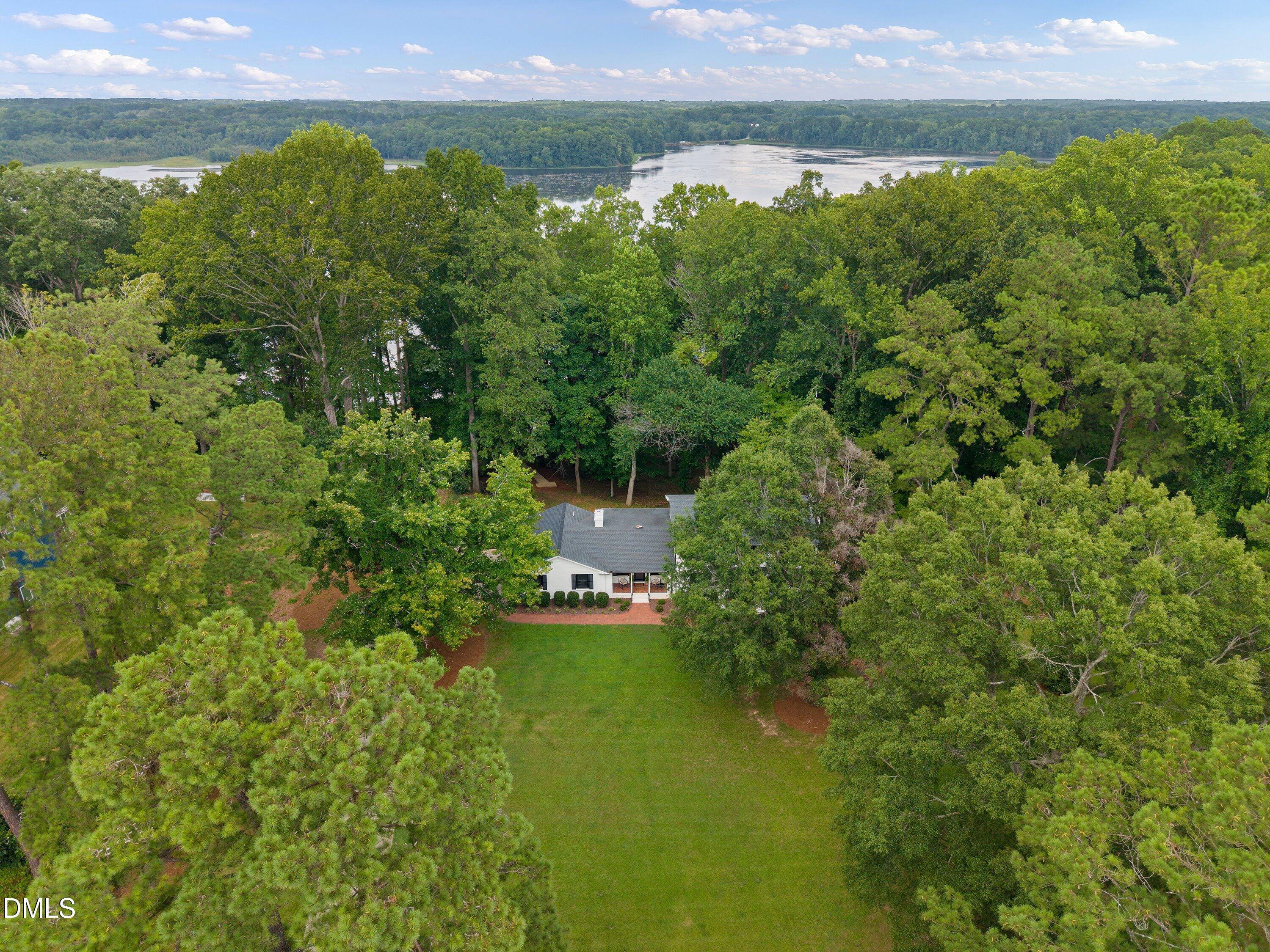 621 Edgewater Drive