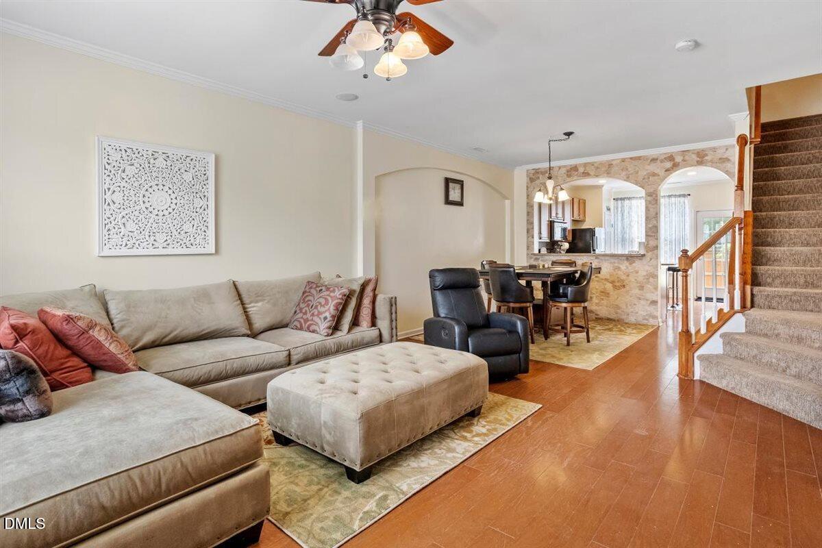 2944 Casona Way