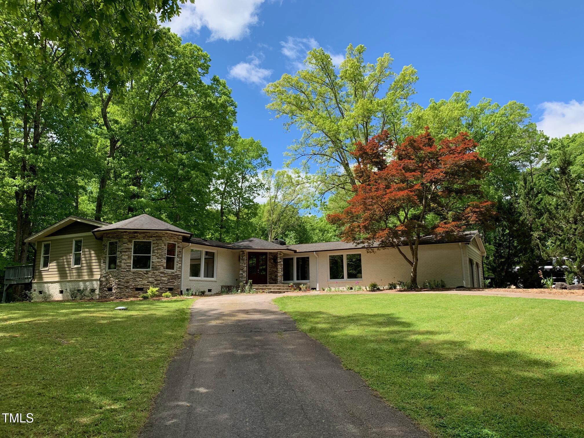 1126 Trailwood Drive