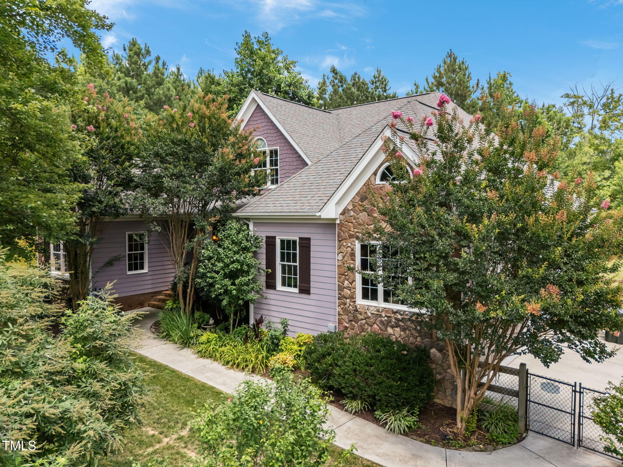 47 Blue Jay Court