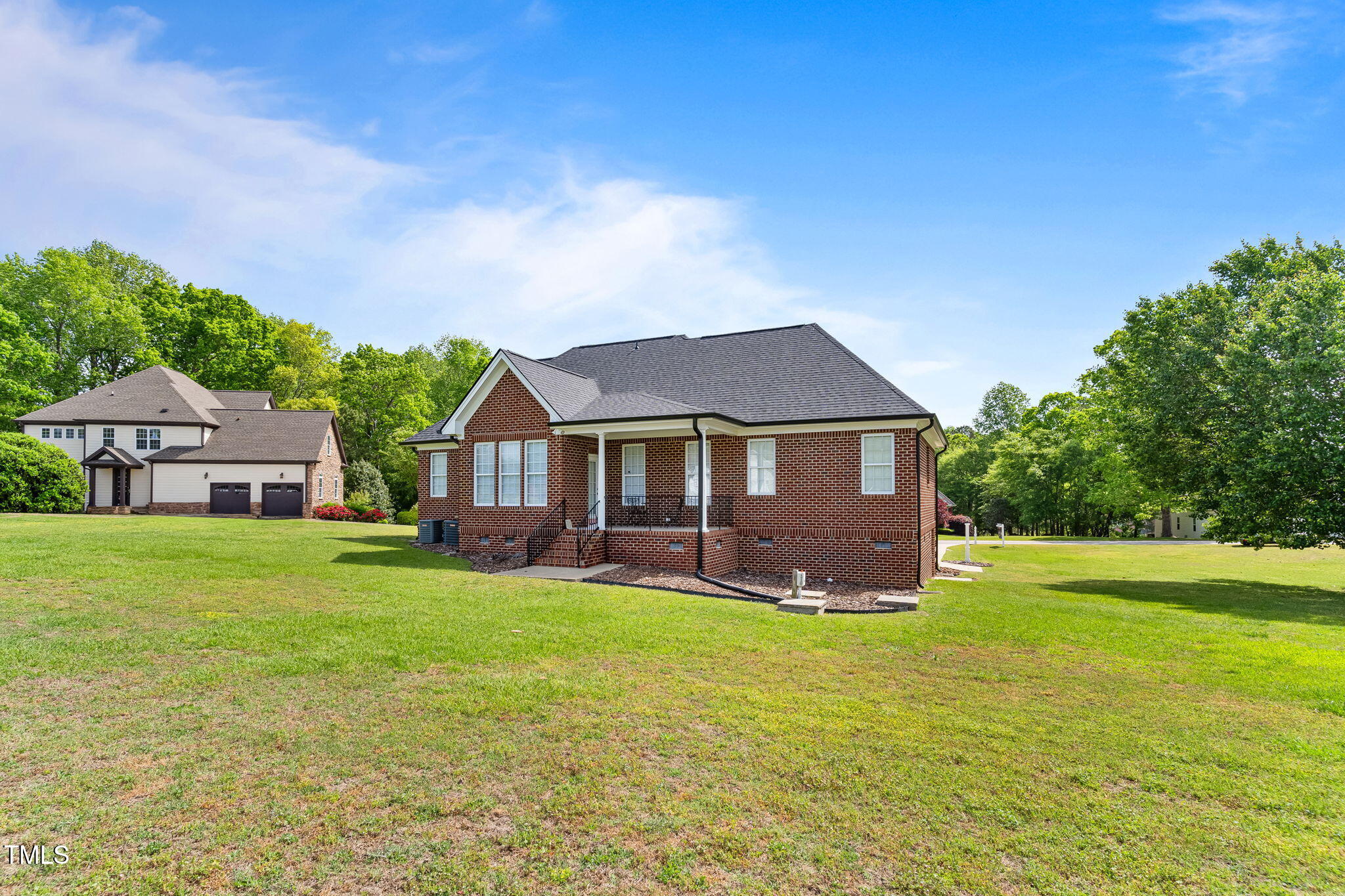 105 Pinecrest Drive
