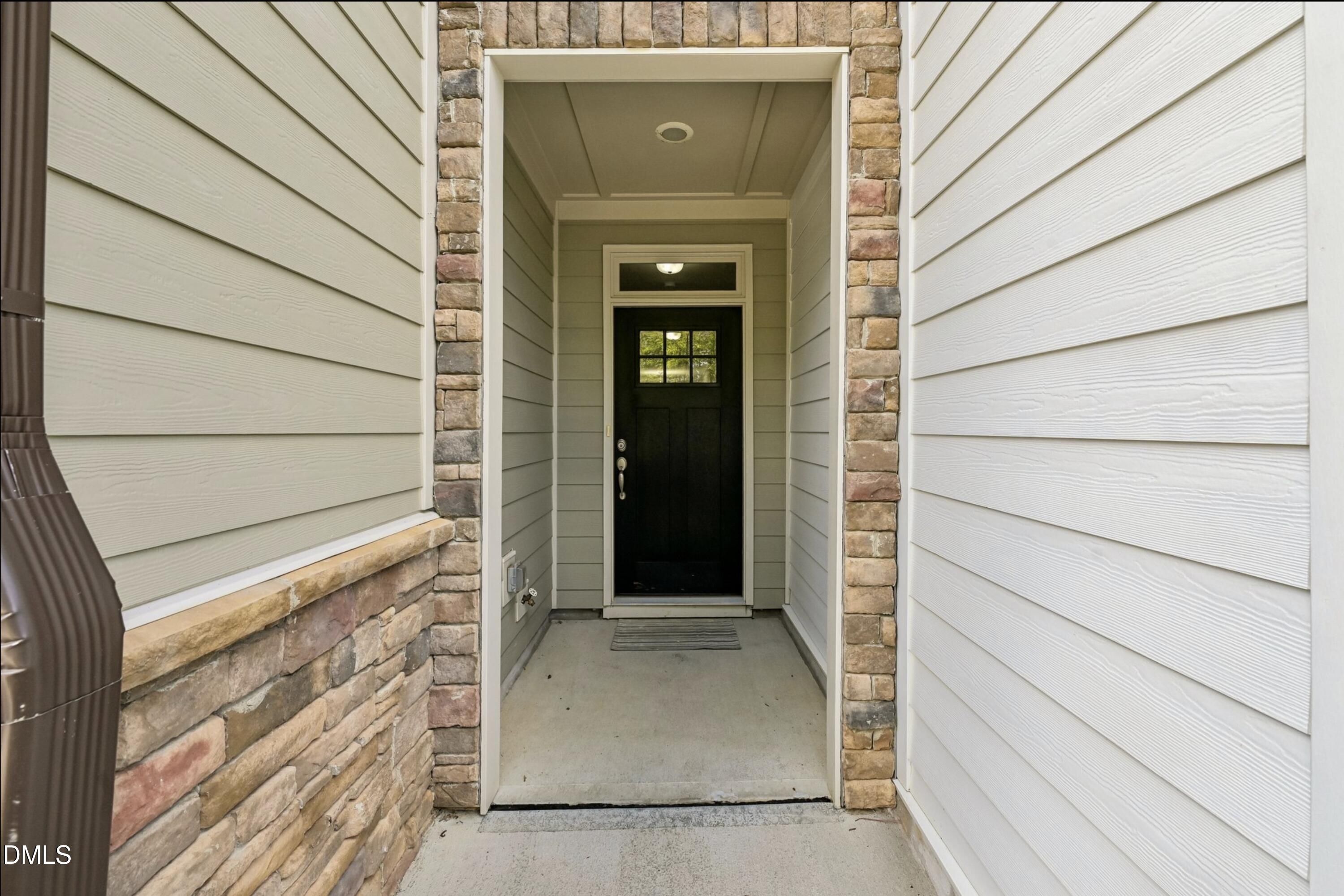 605 Newlyn Drive