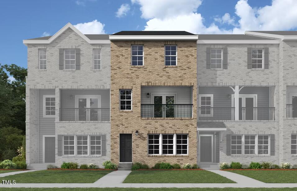 203 Broomgrove Way