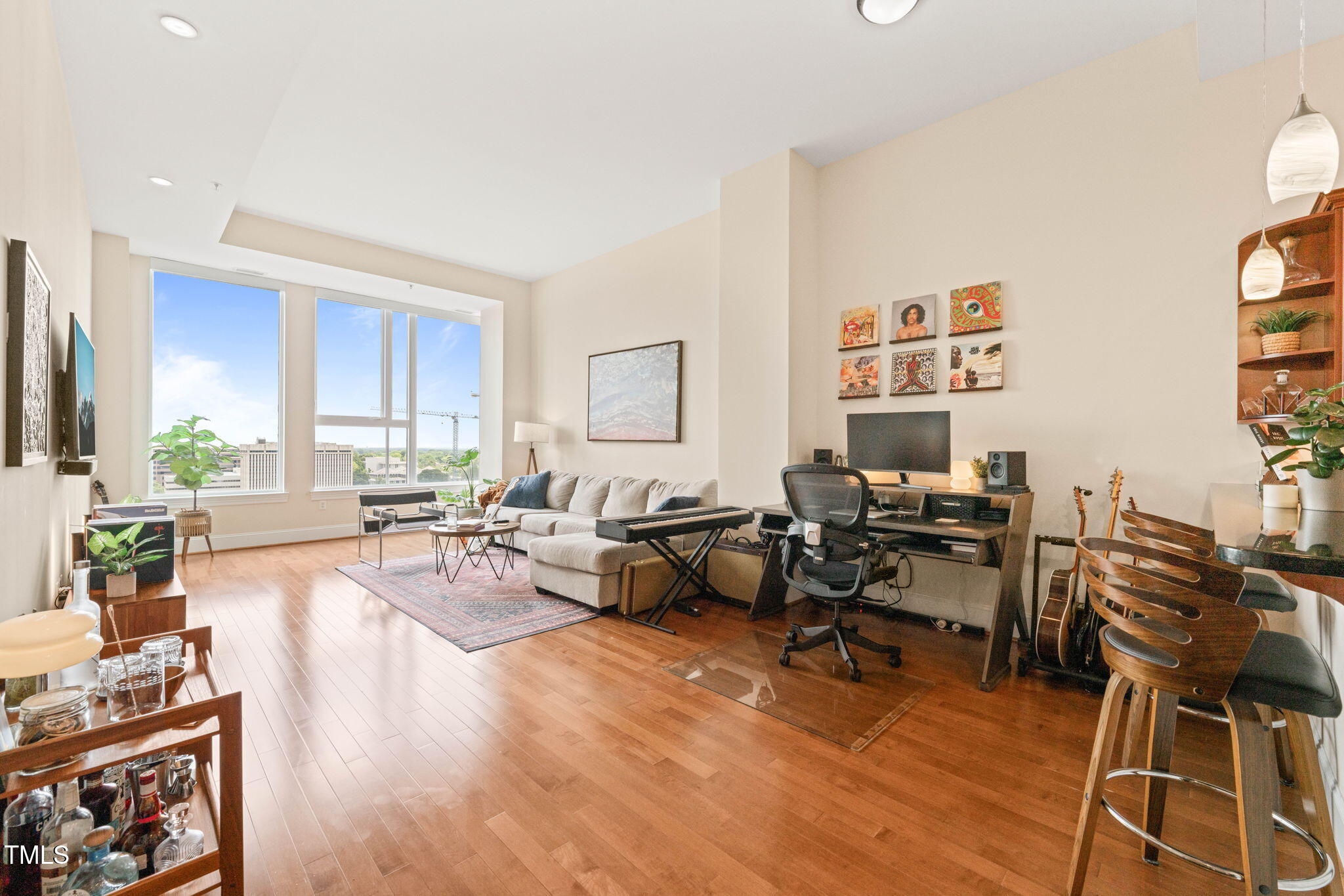 400 W North Street 1628
