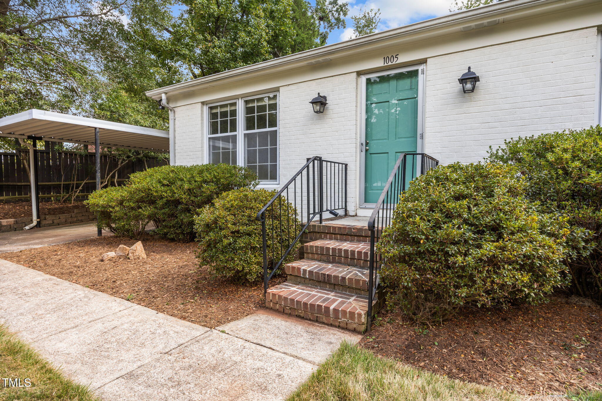 1005 Woodhill Court