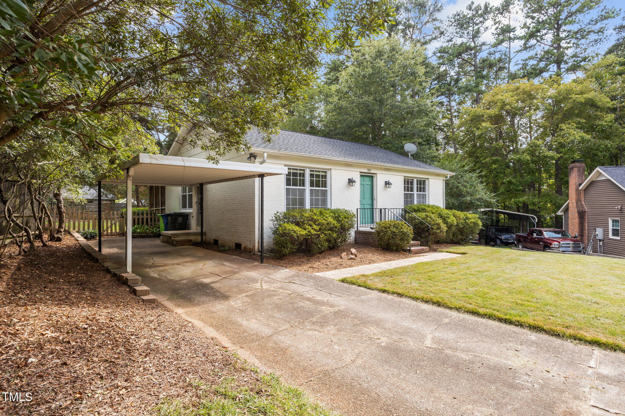 1005 Woodhill Court