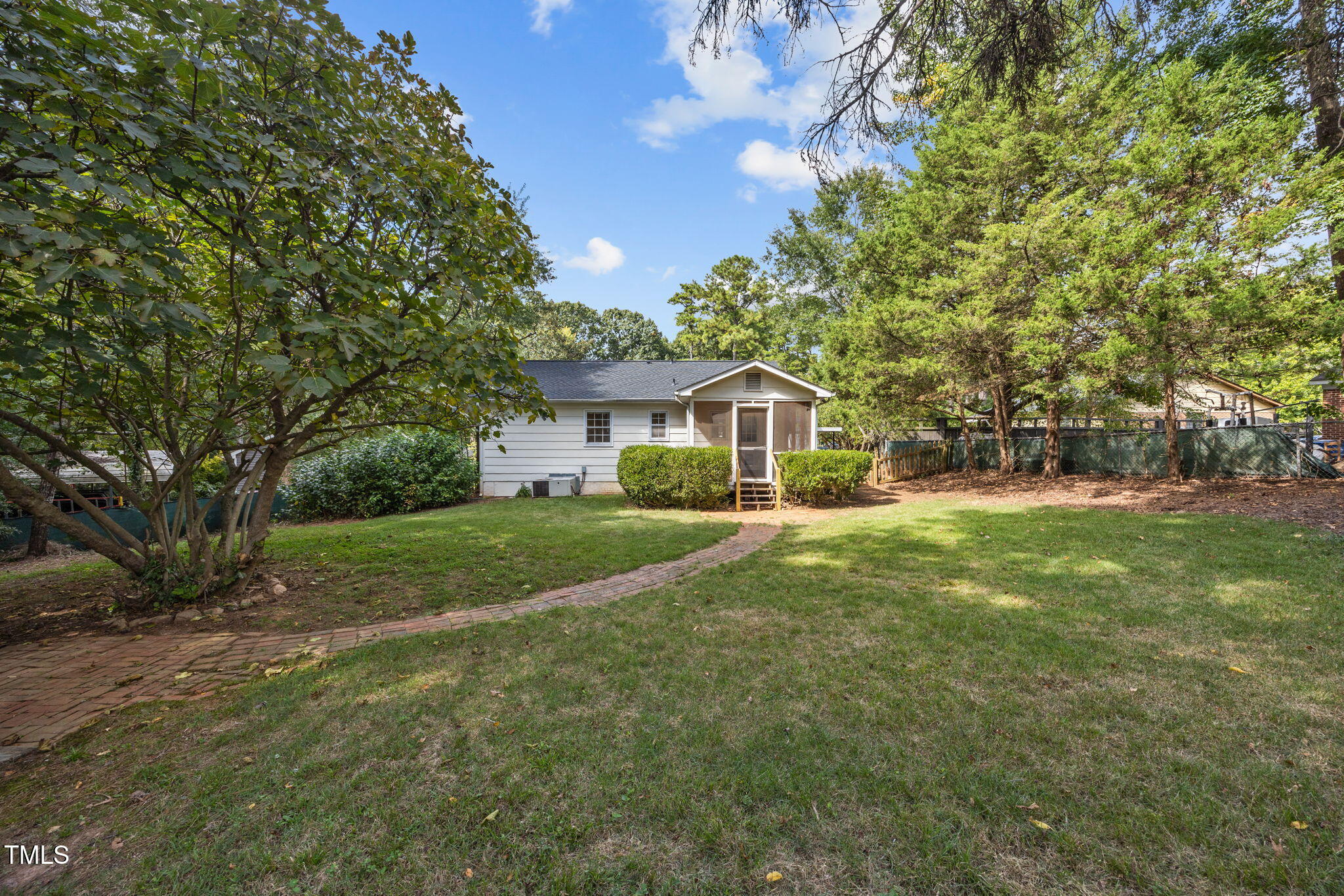 1005 Woodhill Court