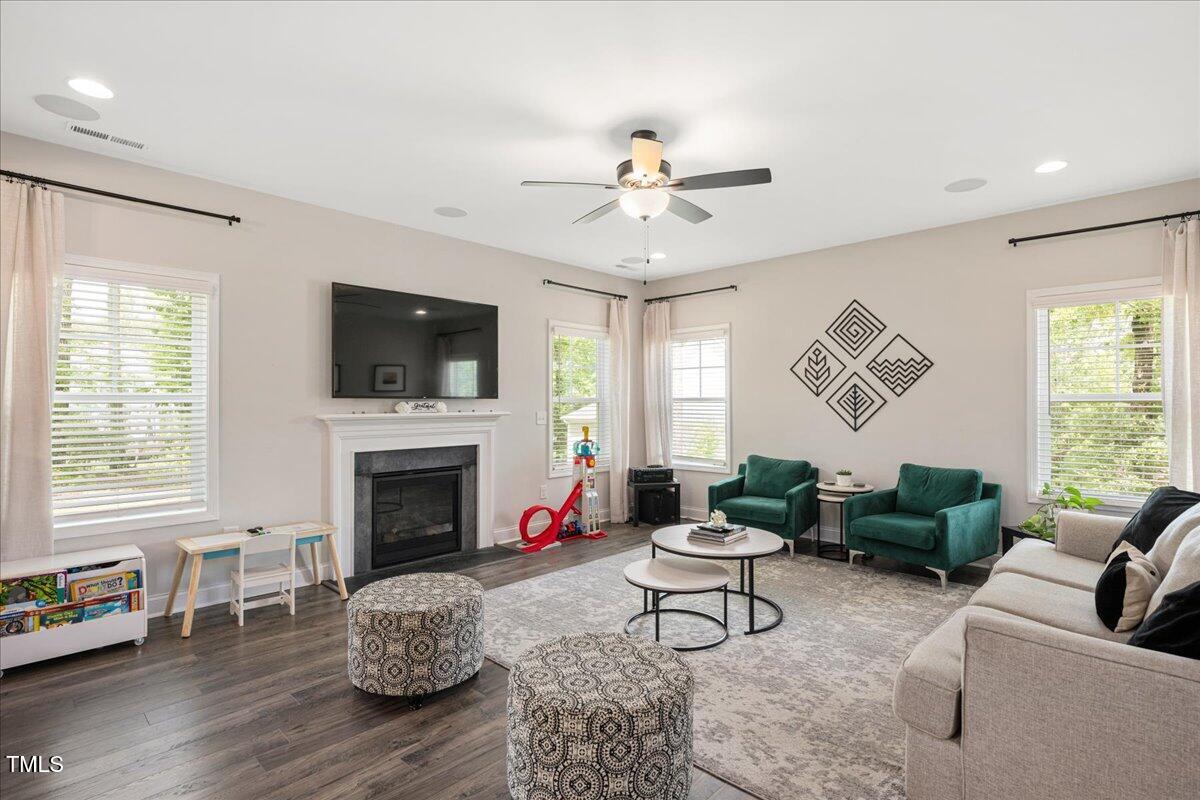 103 Foothill Court