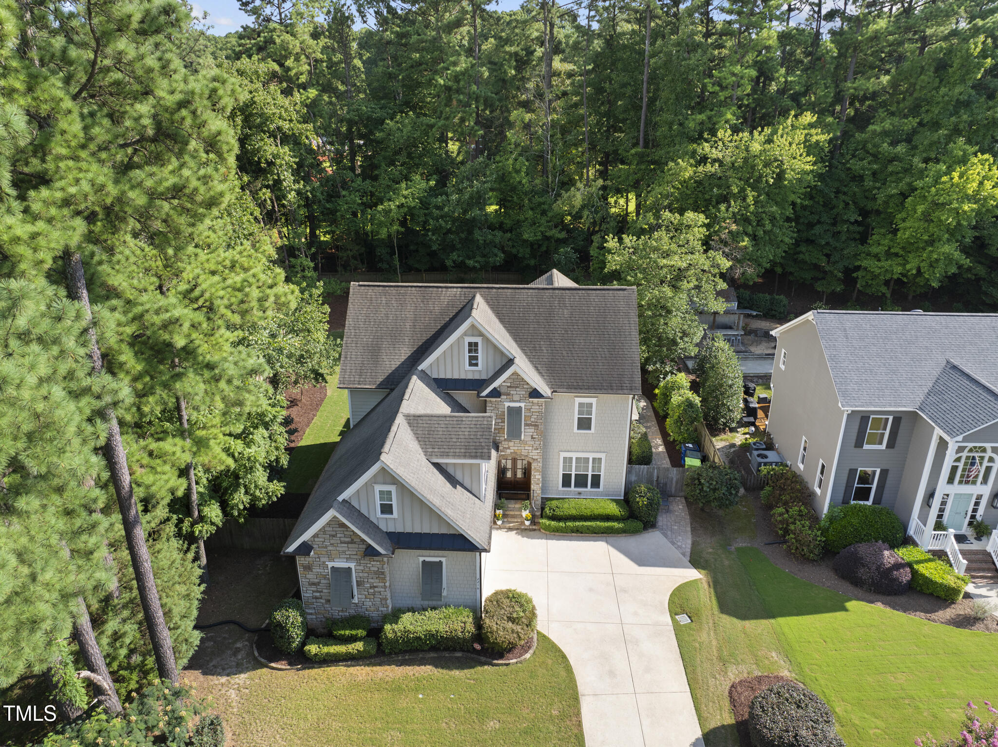 2216 Gresham Lake Road