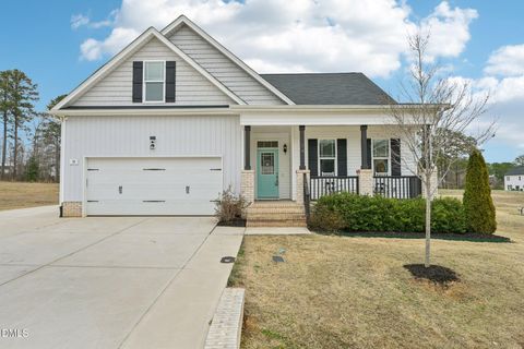74 Henhouse Court Zebulon NC 27597