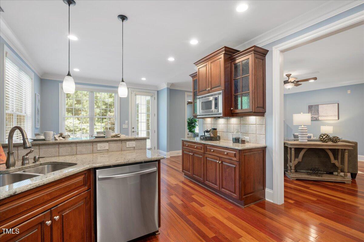 Cary, North Carolina 27518, United States, 5 Bedrooms Bedrooms, ,5 BathroomsBathrooms,Residential,Active,203437