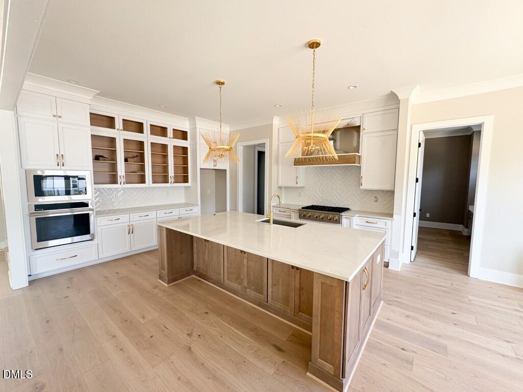 5864 Carriage Gate Drive