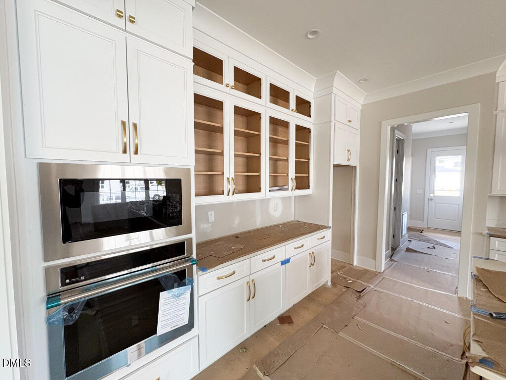 5864 Carriage Gate Drive