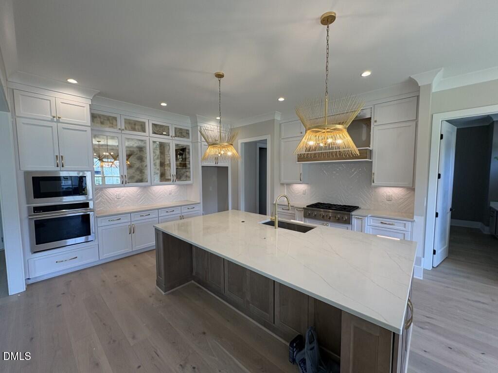 5864 Carriage Gate Drive