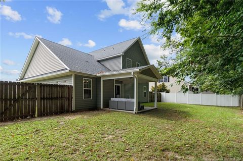 A home in Raeford