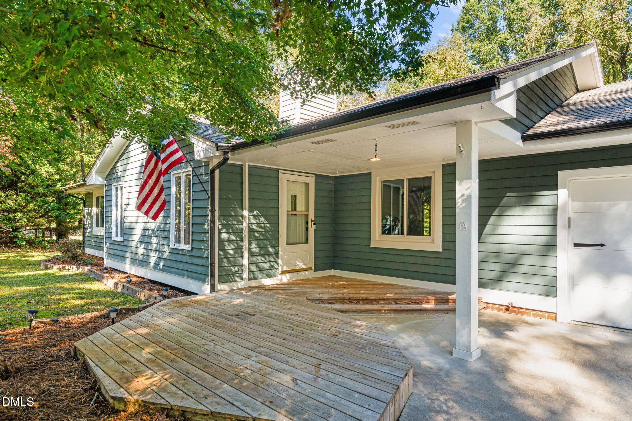 108 Oaklake Court