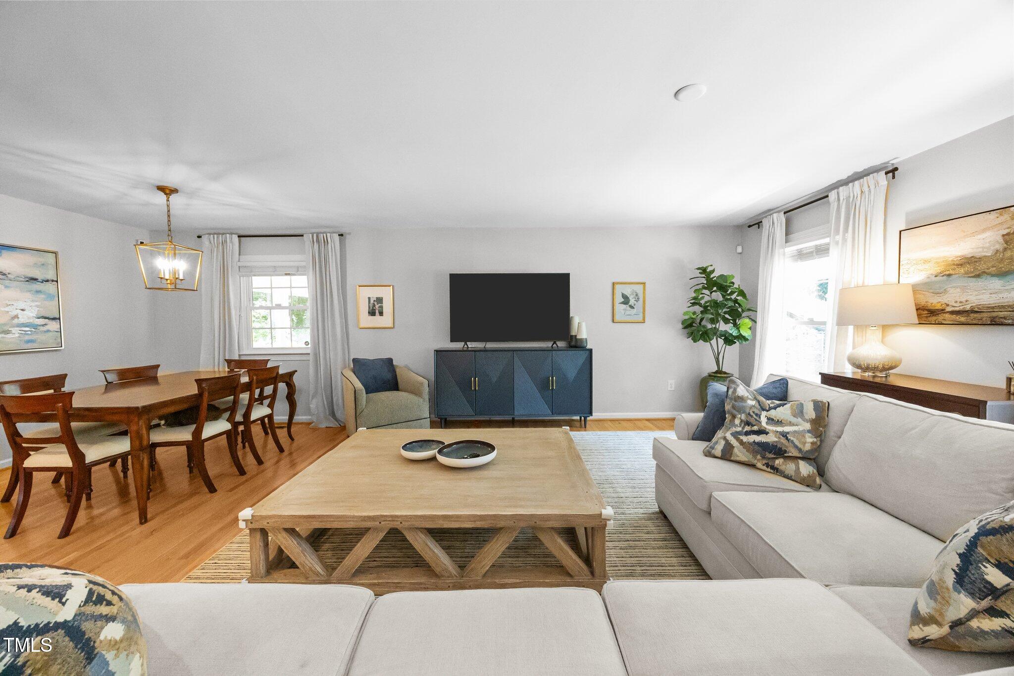 404 Troy Place