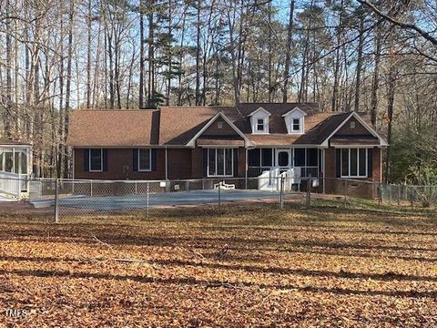 80 White Deer Lane Henderson NC 27537