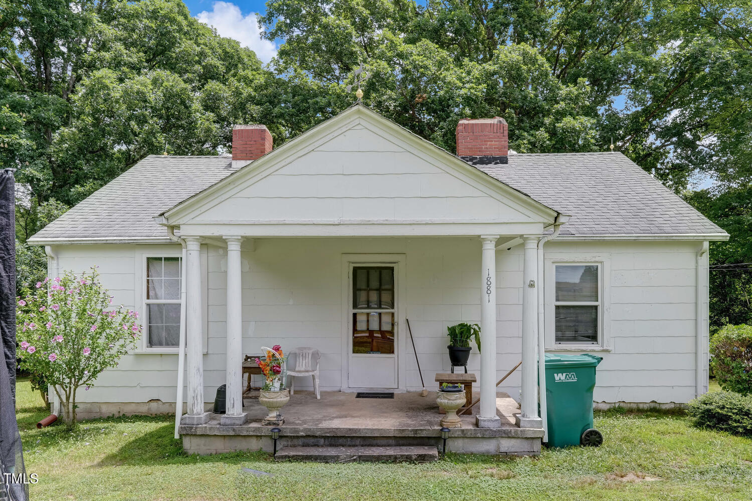 1881 Wolf Island Road