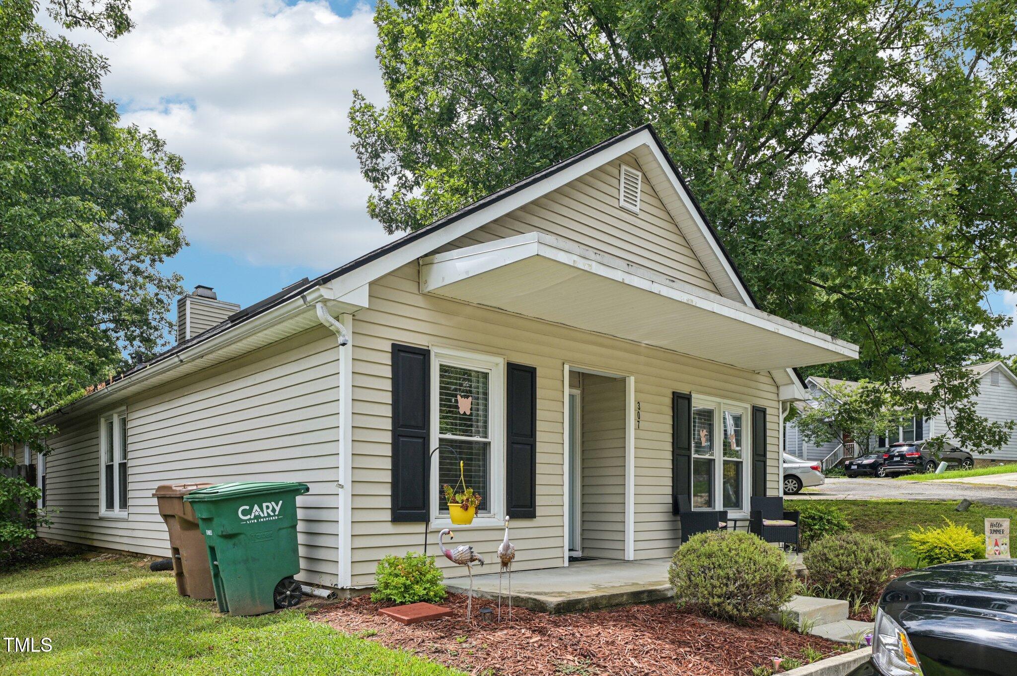 307 Wax Myrtle Court