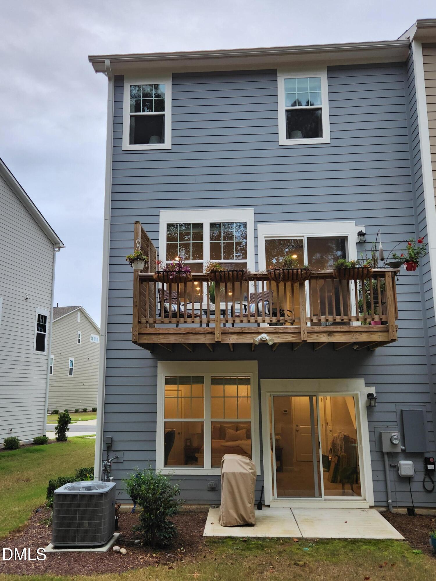 2860 Hunter Woods Drive