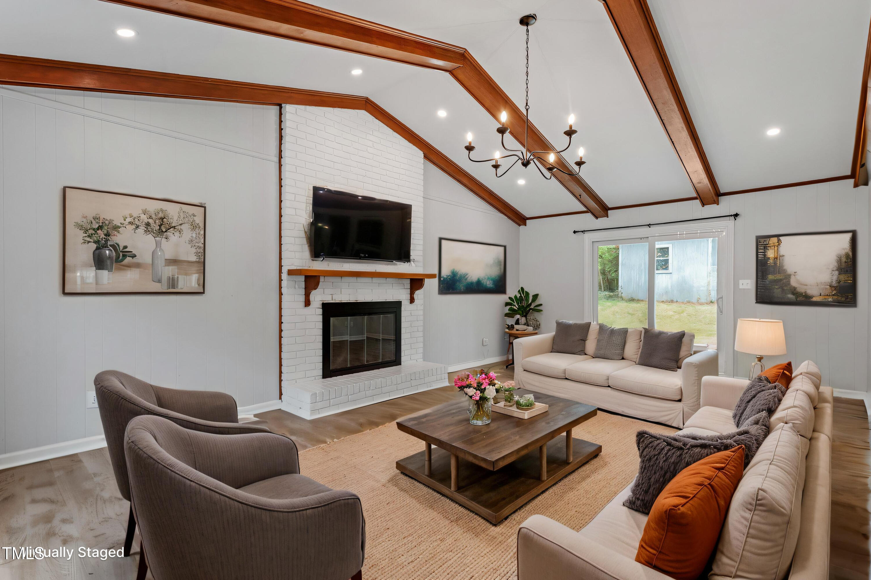 1107 Edgebrook Drive