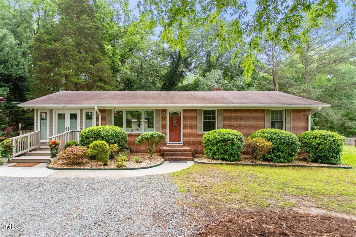 3515 Luna Lane