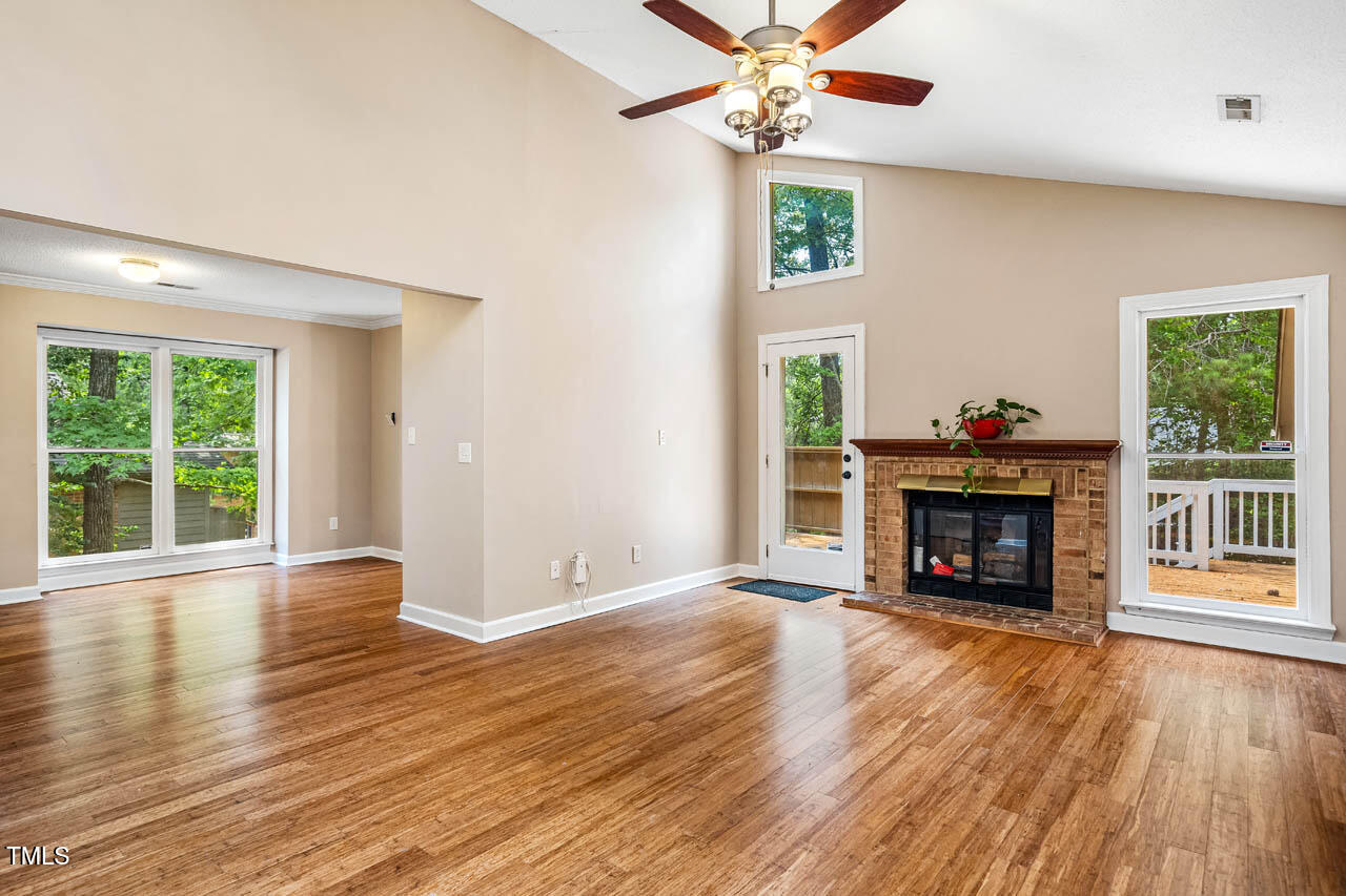 200 W Woodcroft Parkway 52a