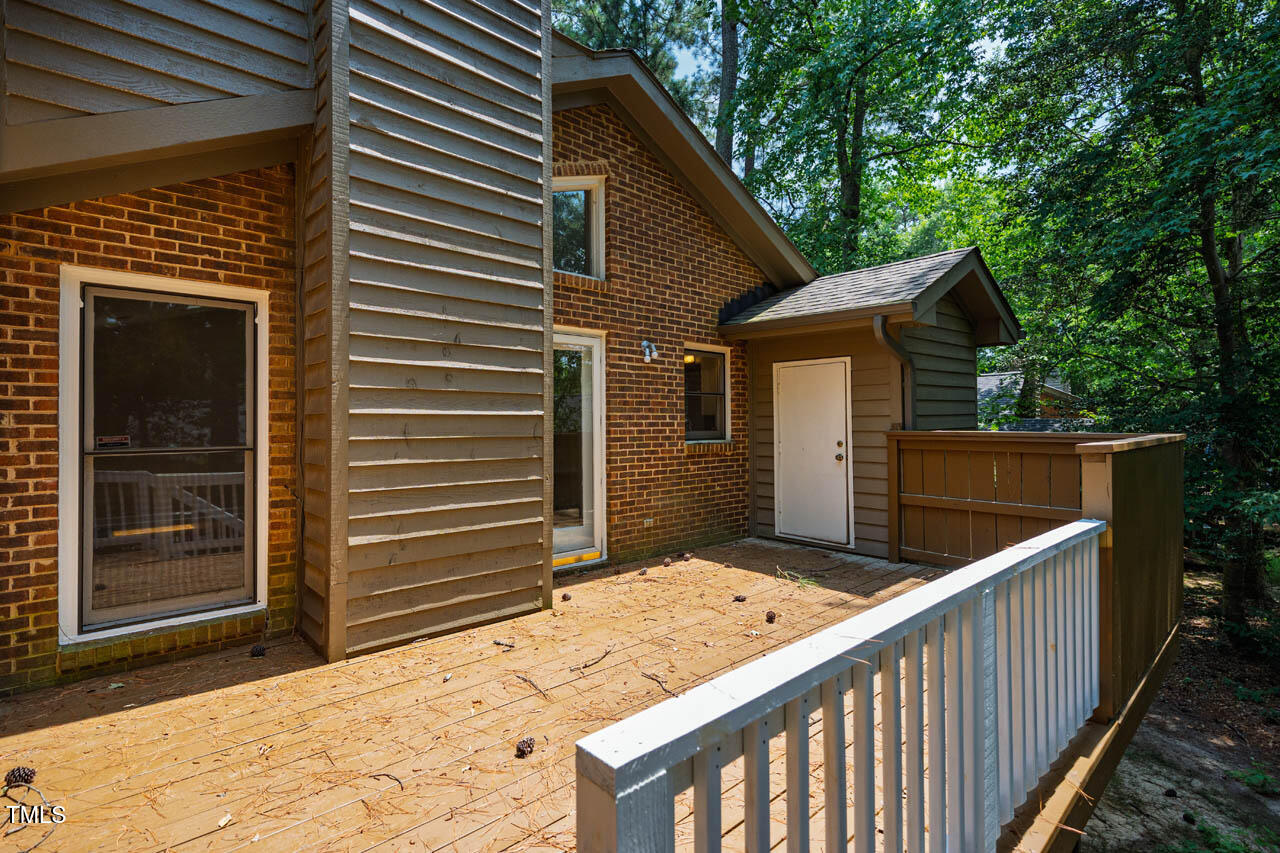200 W Woodcroft Parkway 52a