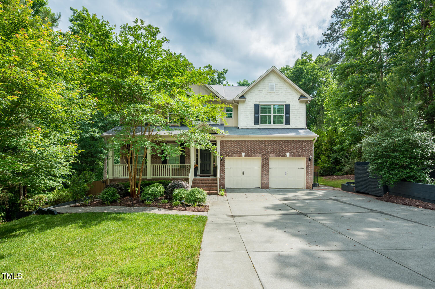 776 Legend Oaks Drive