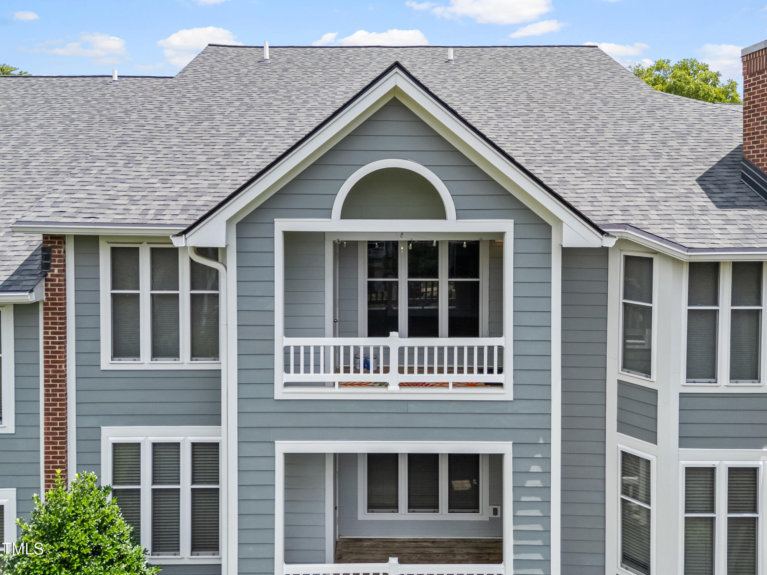 1061 Wirewood Drive 303