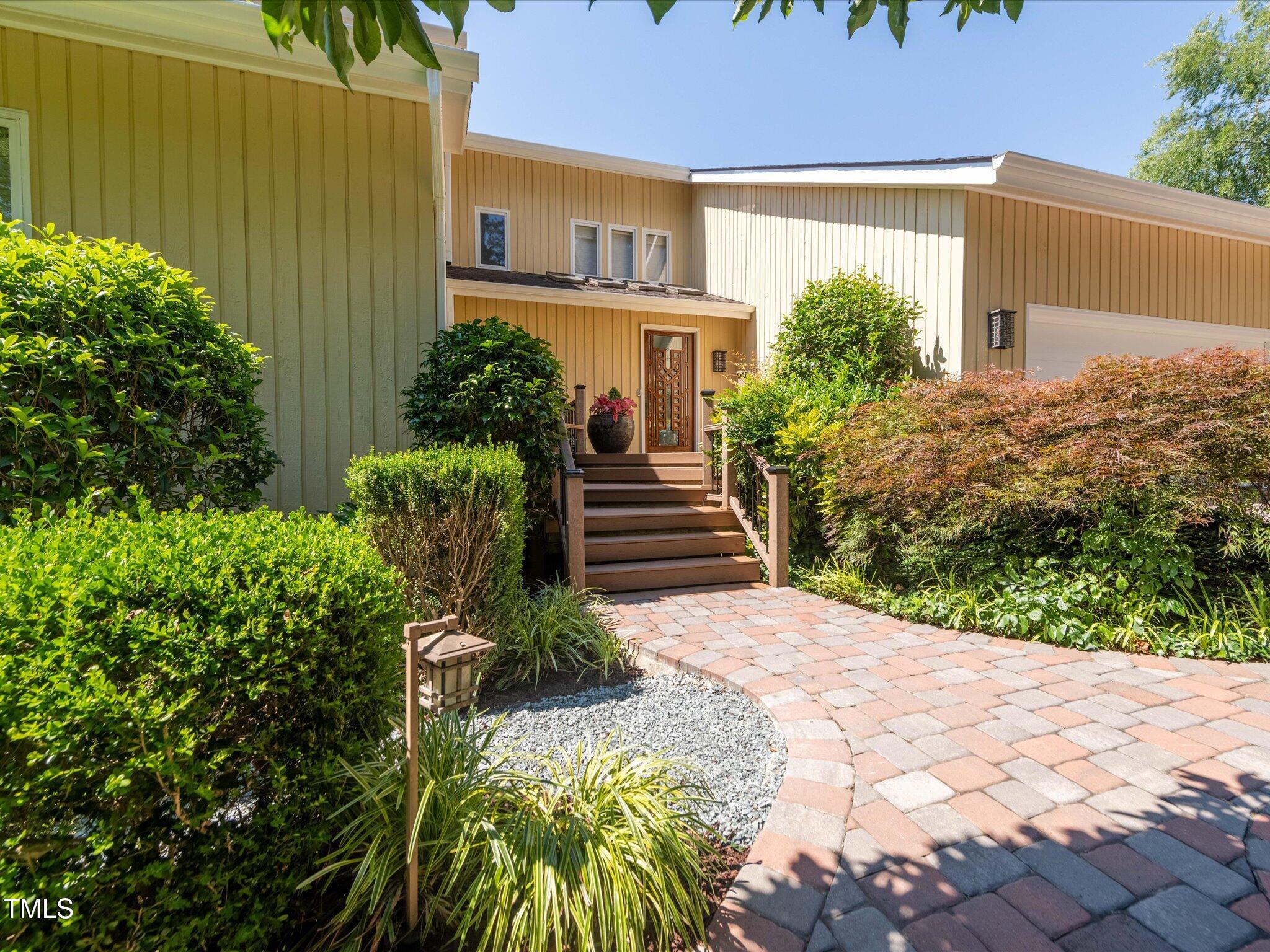 112 Lancaster Drive