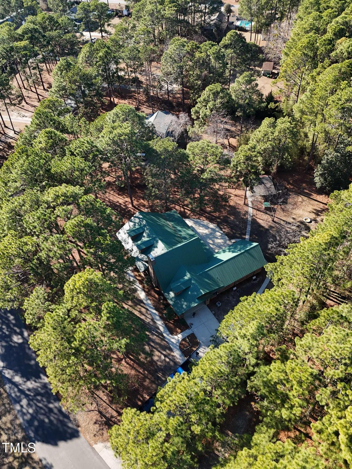 3516 Farm Circle Road