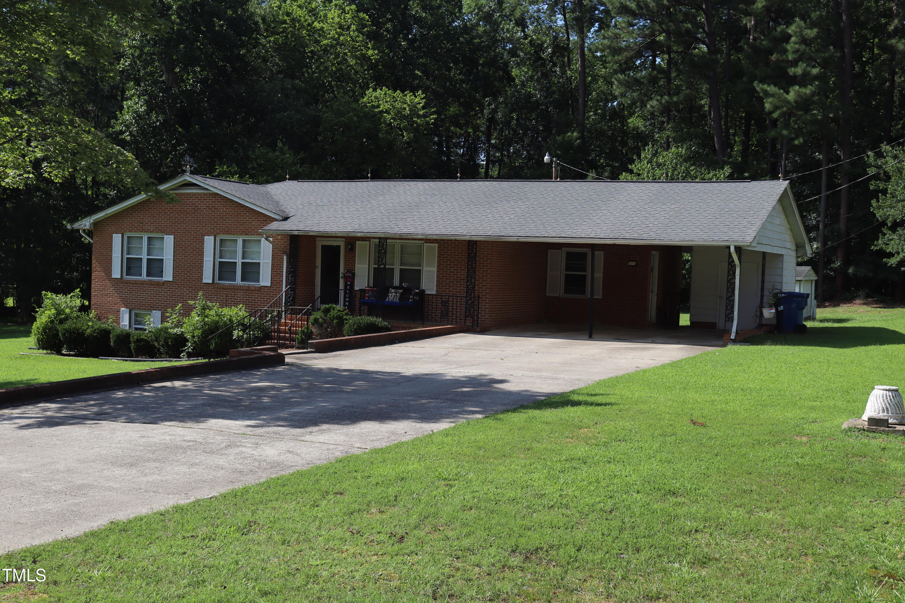 311 Ebon Road