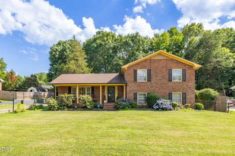 Single Family Residence in Burlington NC 2417 Northern Bnd.jpg