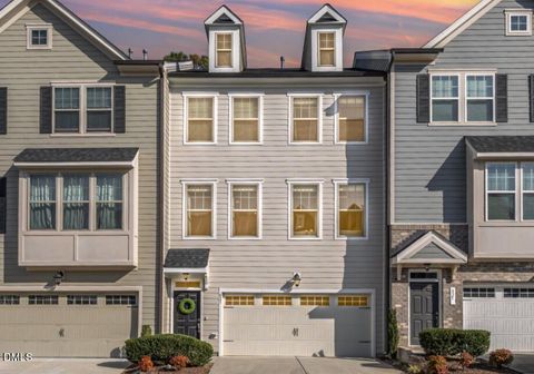 823 Richmont Grove Lane Apex NC 27523