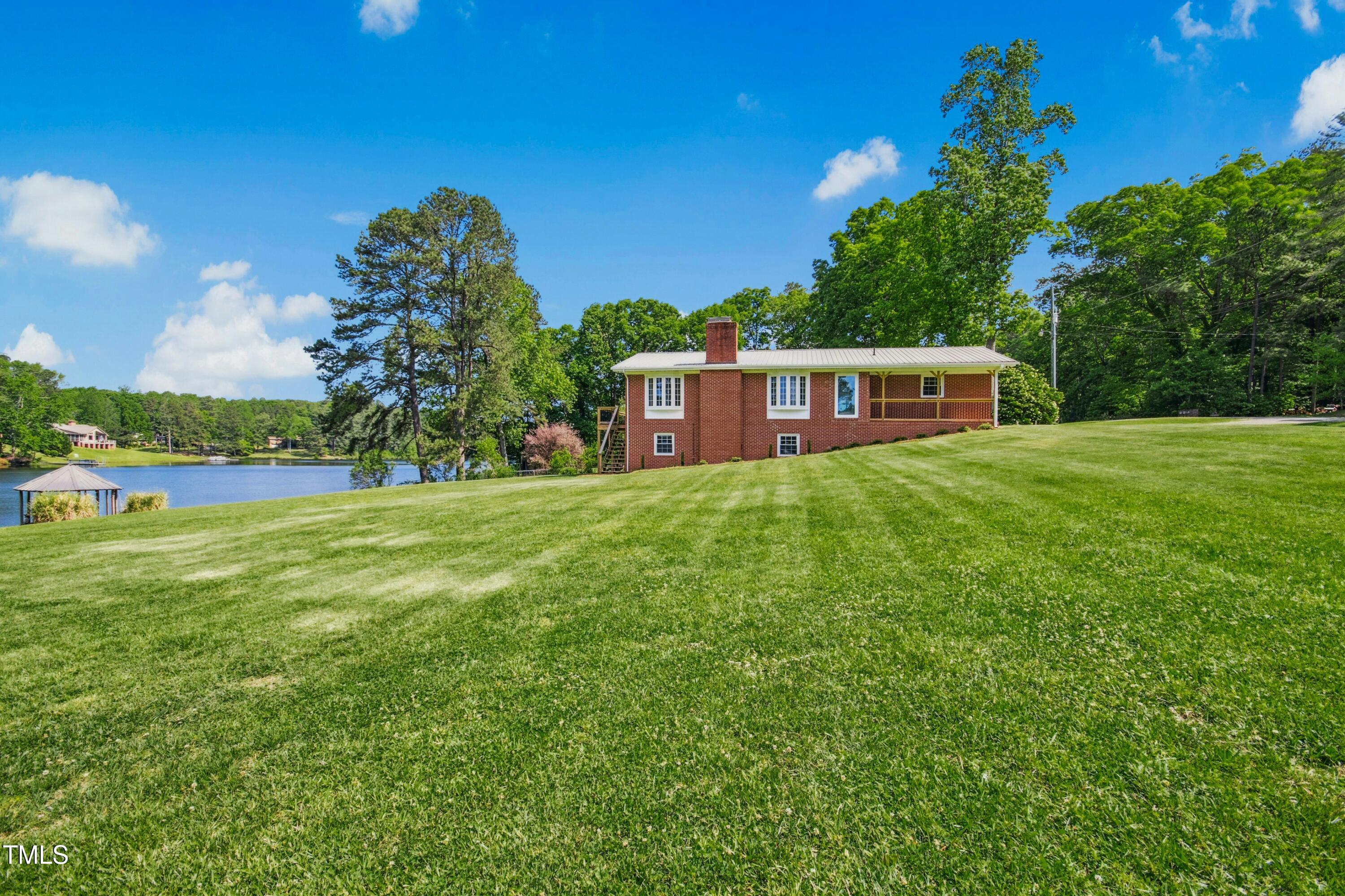 1415 Clearwater Drive