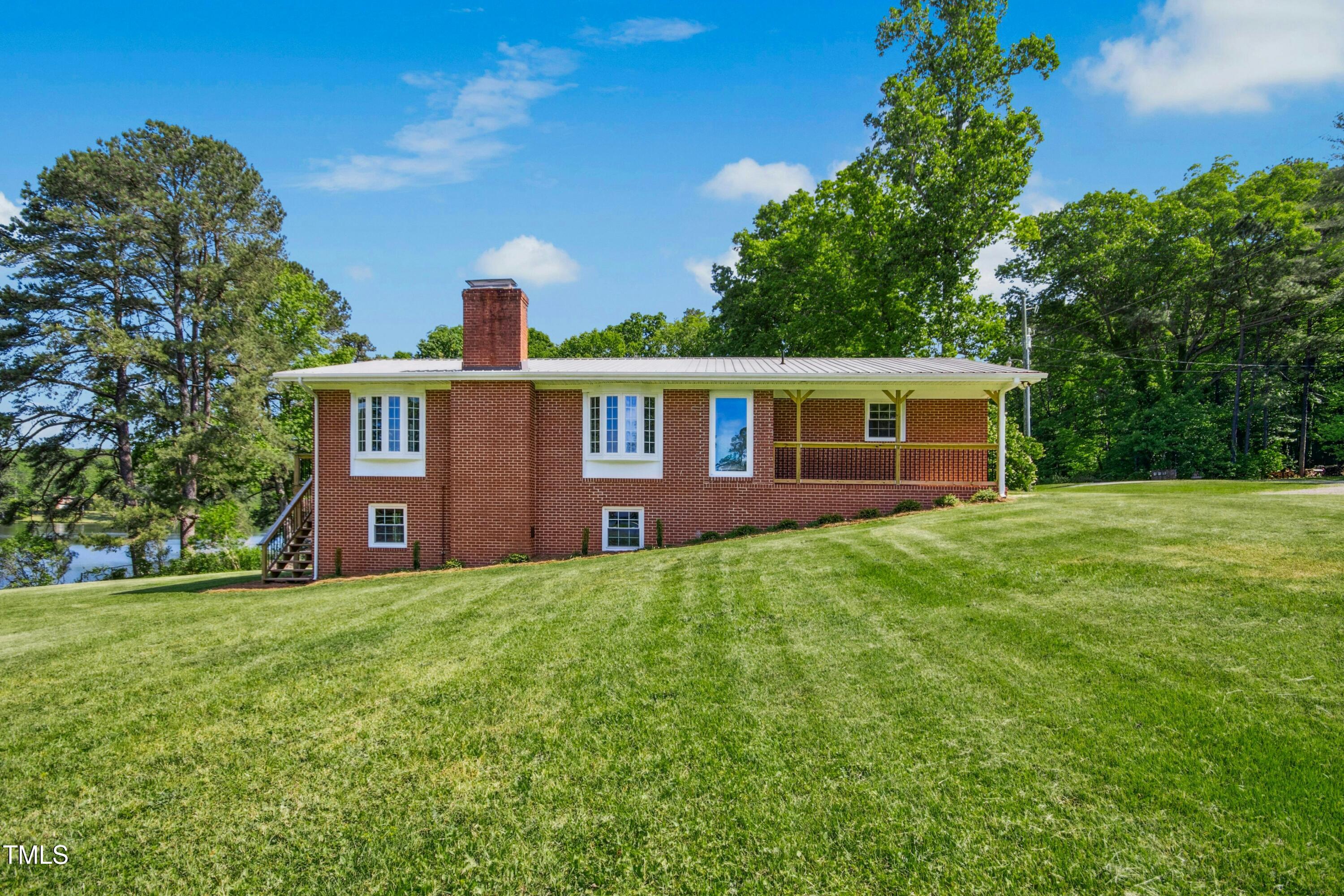 1415 Clearwater Drive