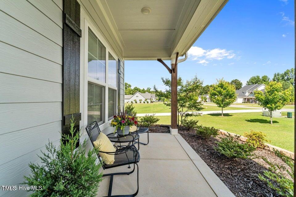 829 Warwick Lane