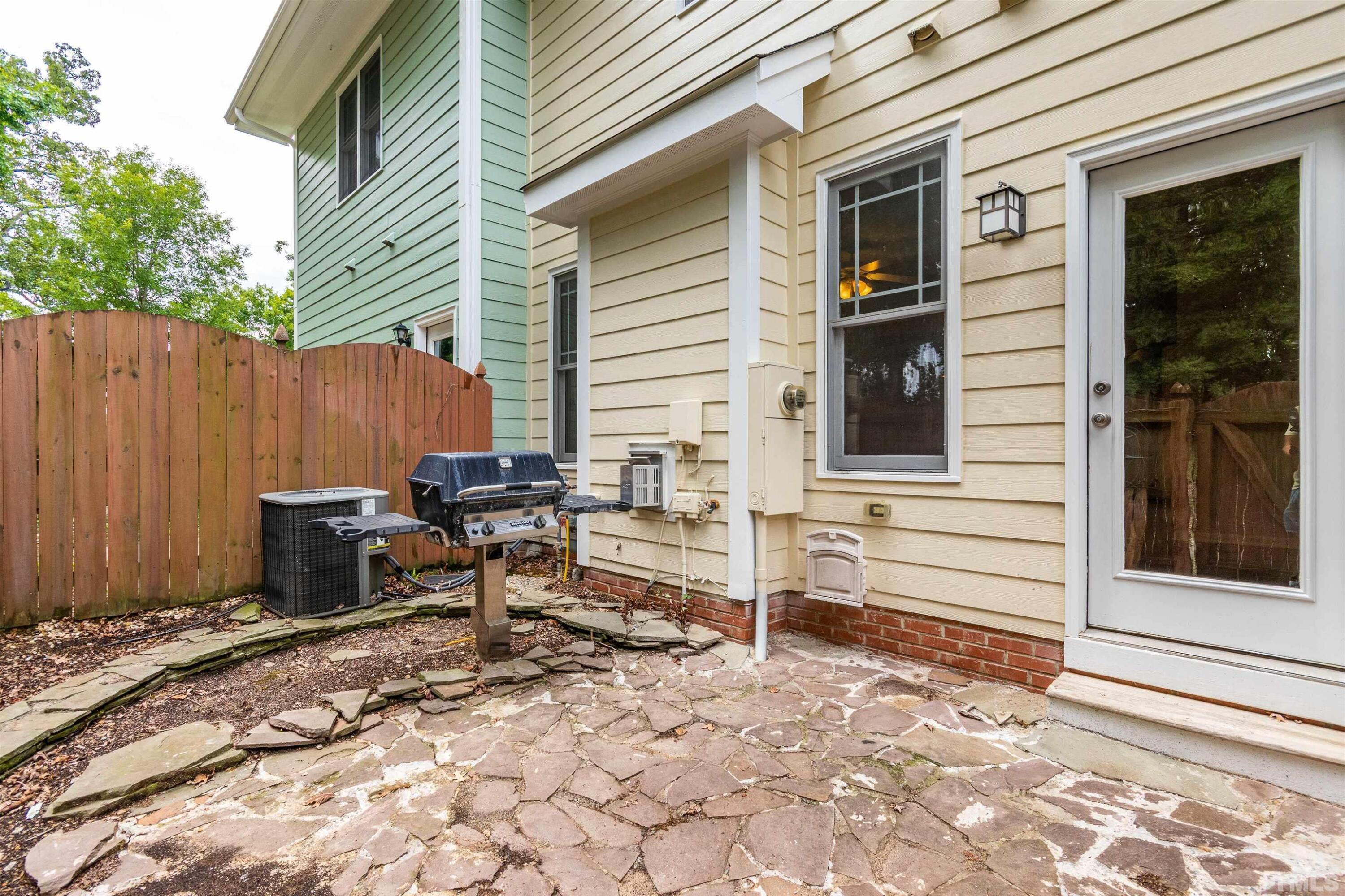 1041 Mica Lamp Court