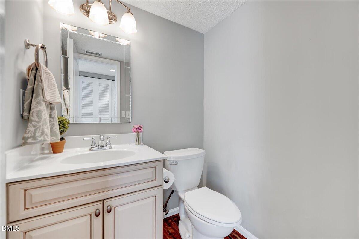 7802 Falcon Rest Circle