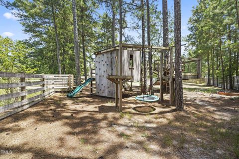 Single Family Residence in Aberdeen NC 114 Highgrove Court 59.jpg