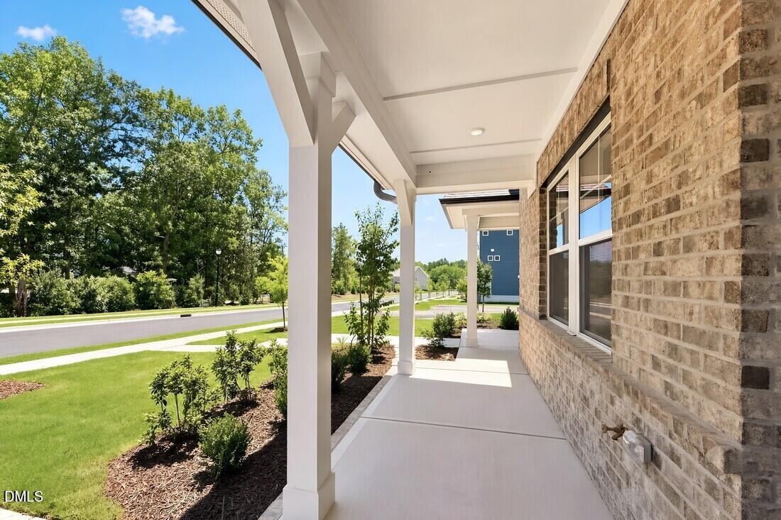 622 Macmillan Way