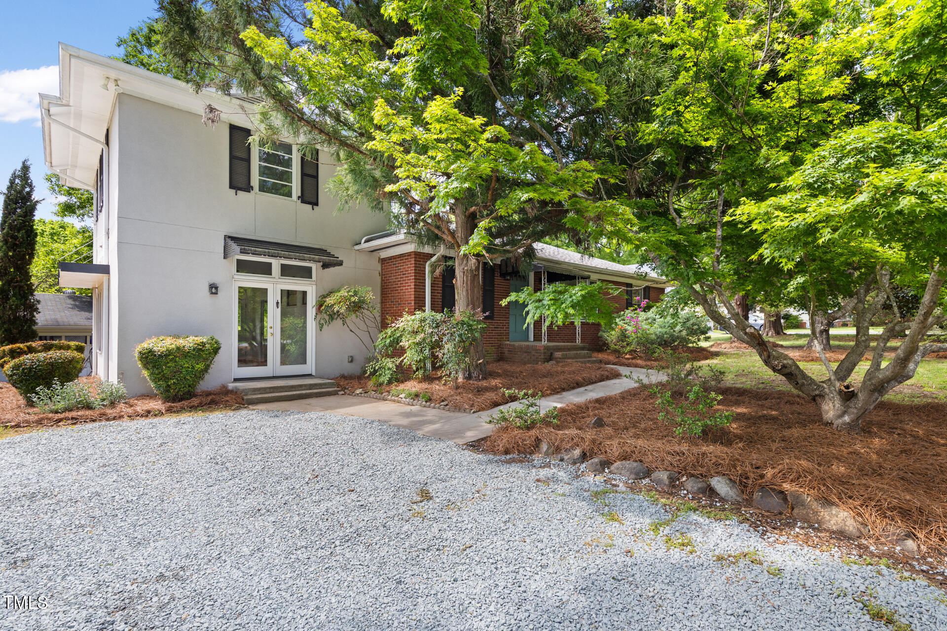 209 N Occoneechee Street