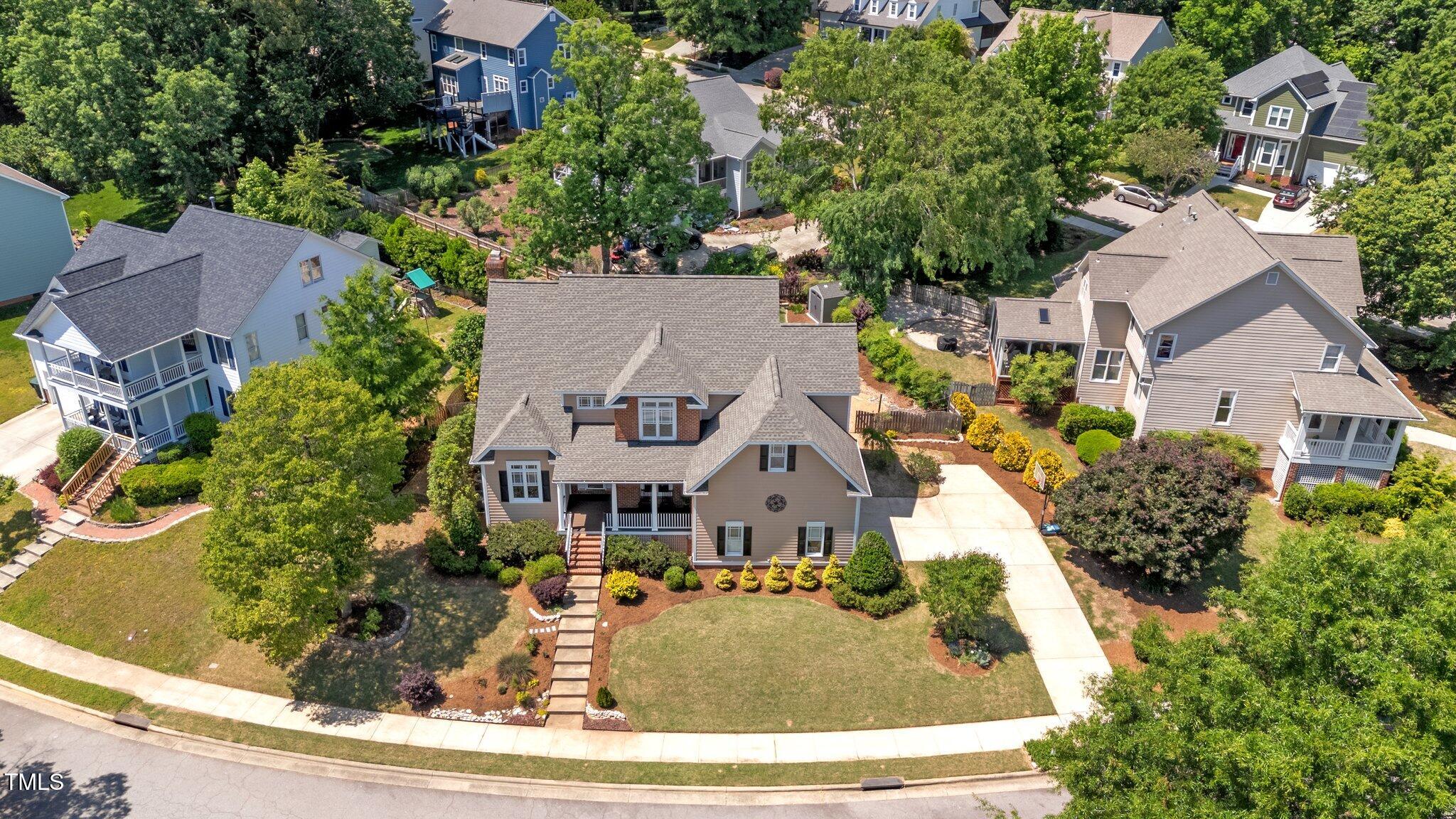 1437 Chelton Oaks Place